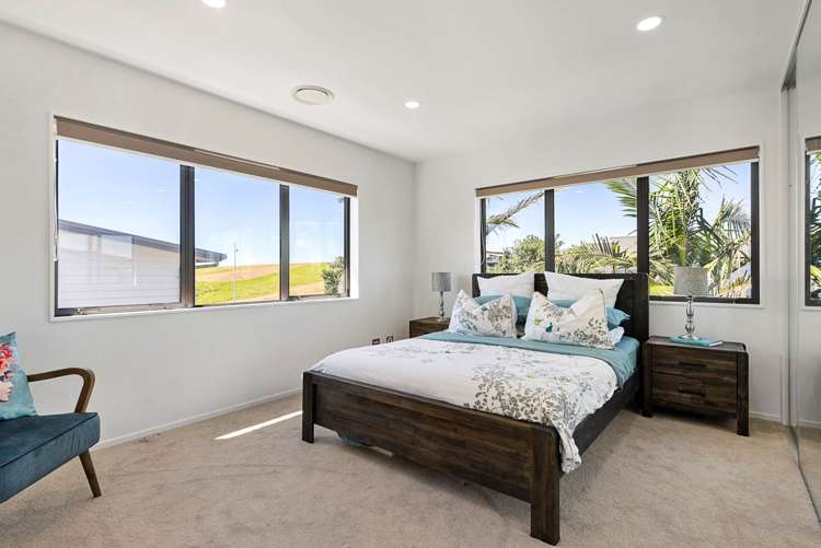 8 Makura Road Long Bay_16