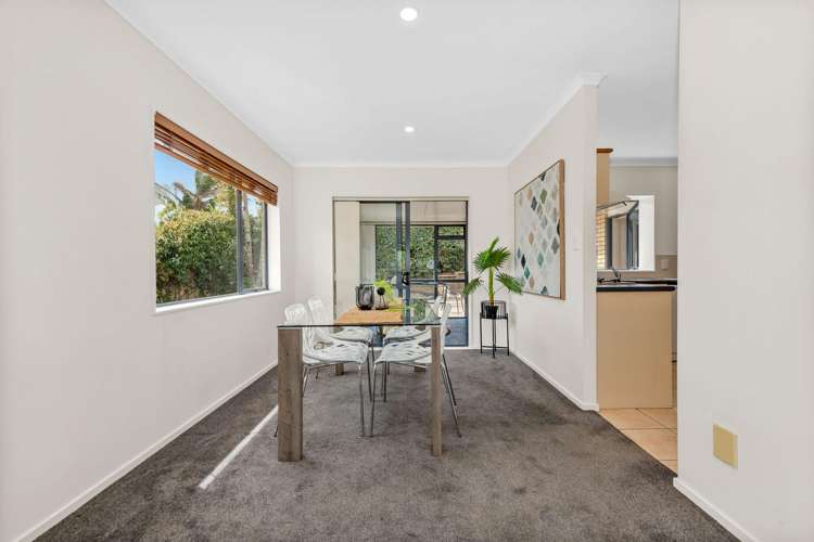 24 Moyrus Crescent East Tamaki Heights_9