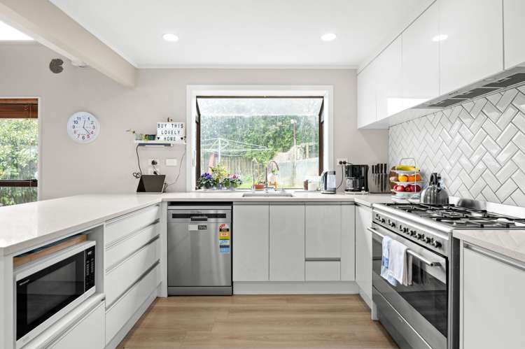 4 Tupelo Street Pukete_4