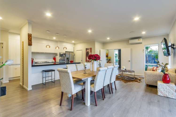 7 Lees Cove Karaka_6