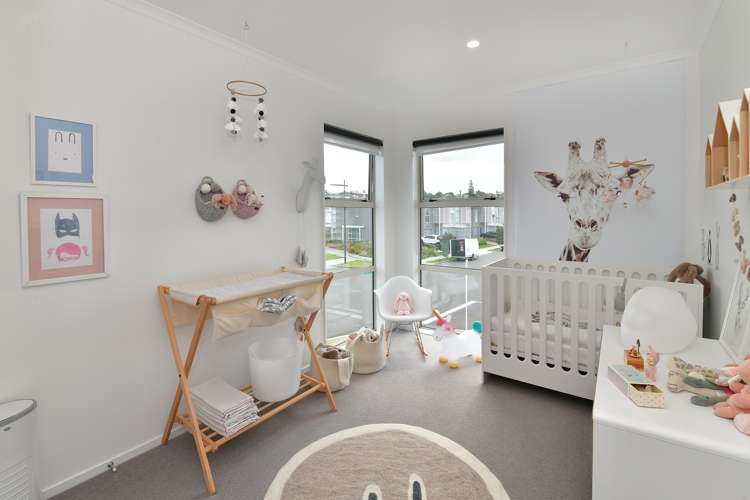 2 Couldrey Crescent Red Beach_11