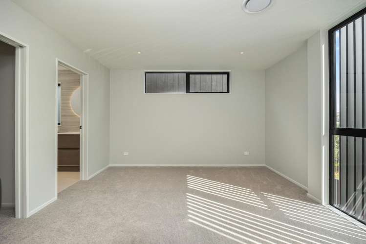 2/4 Norrie Avenue Mount Albert_25