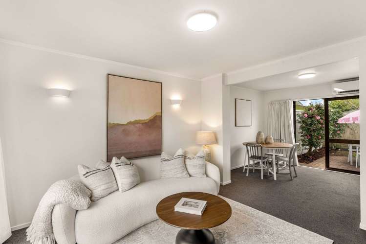 4/40 Atkin Avenue_2
