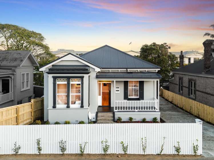 18 Sandringham Road_2