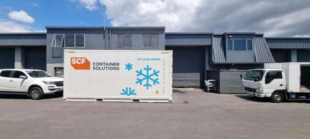 Versatile 182m&sup2; Industrial Unit in Prime East T&#257;maki