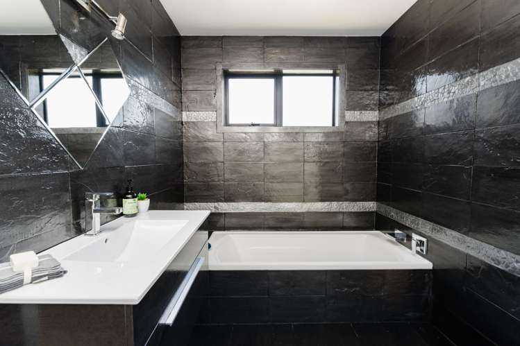 25 Tunnel Beach Road Blackhead_22