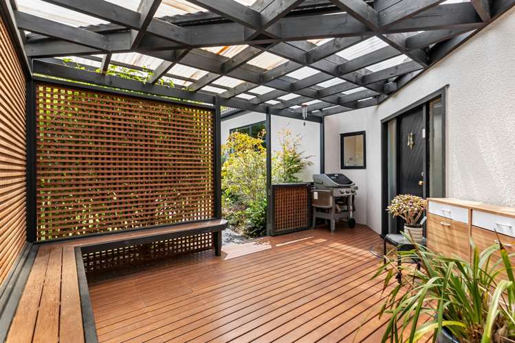 2/11 Waratah Street Birkenhead_6