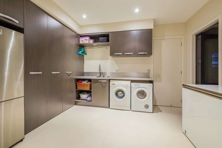 42 Attwood Road Paremoremo_18