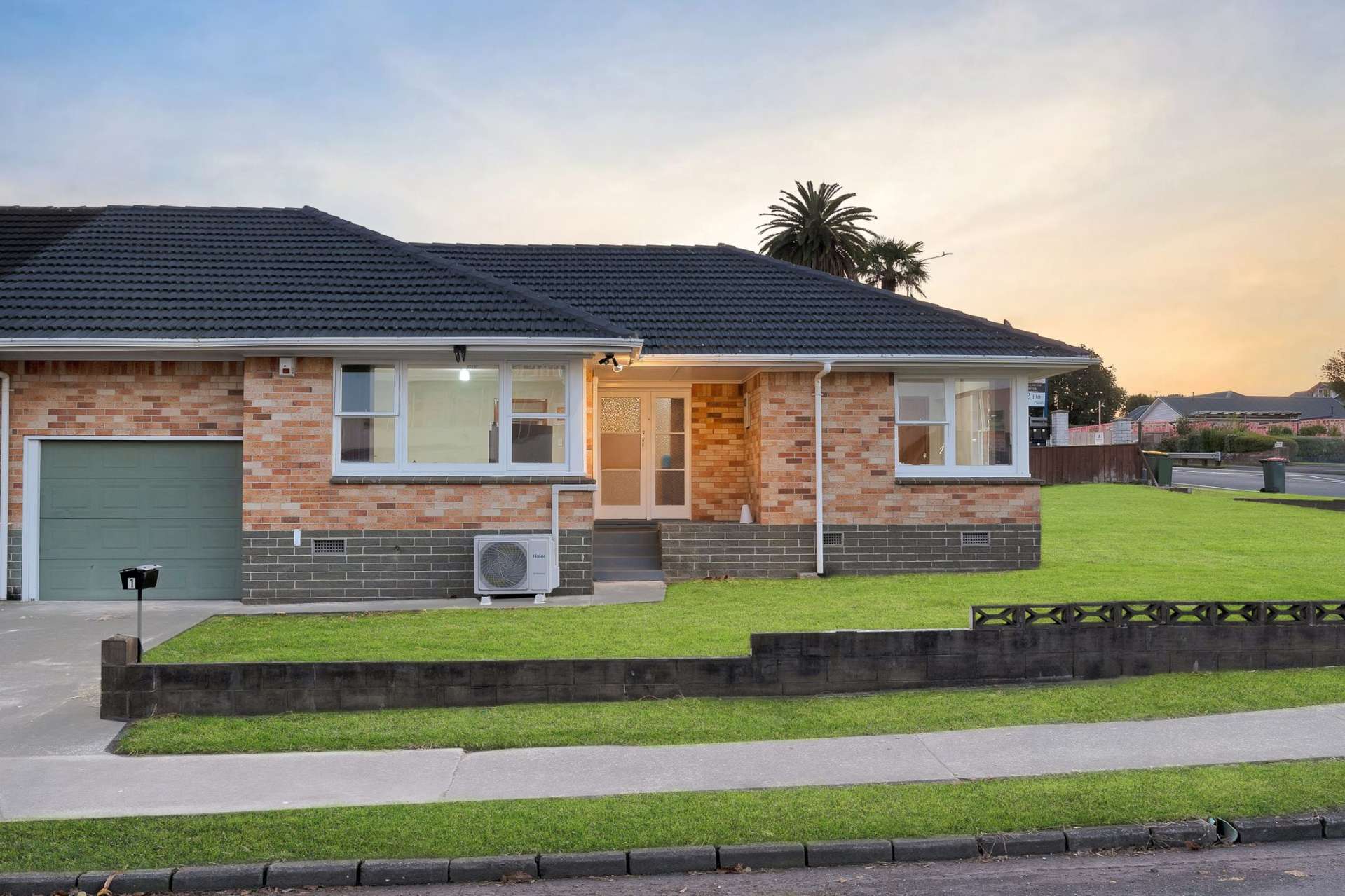 1/1 Sutton Crescent Papatoetoe_0