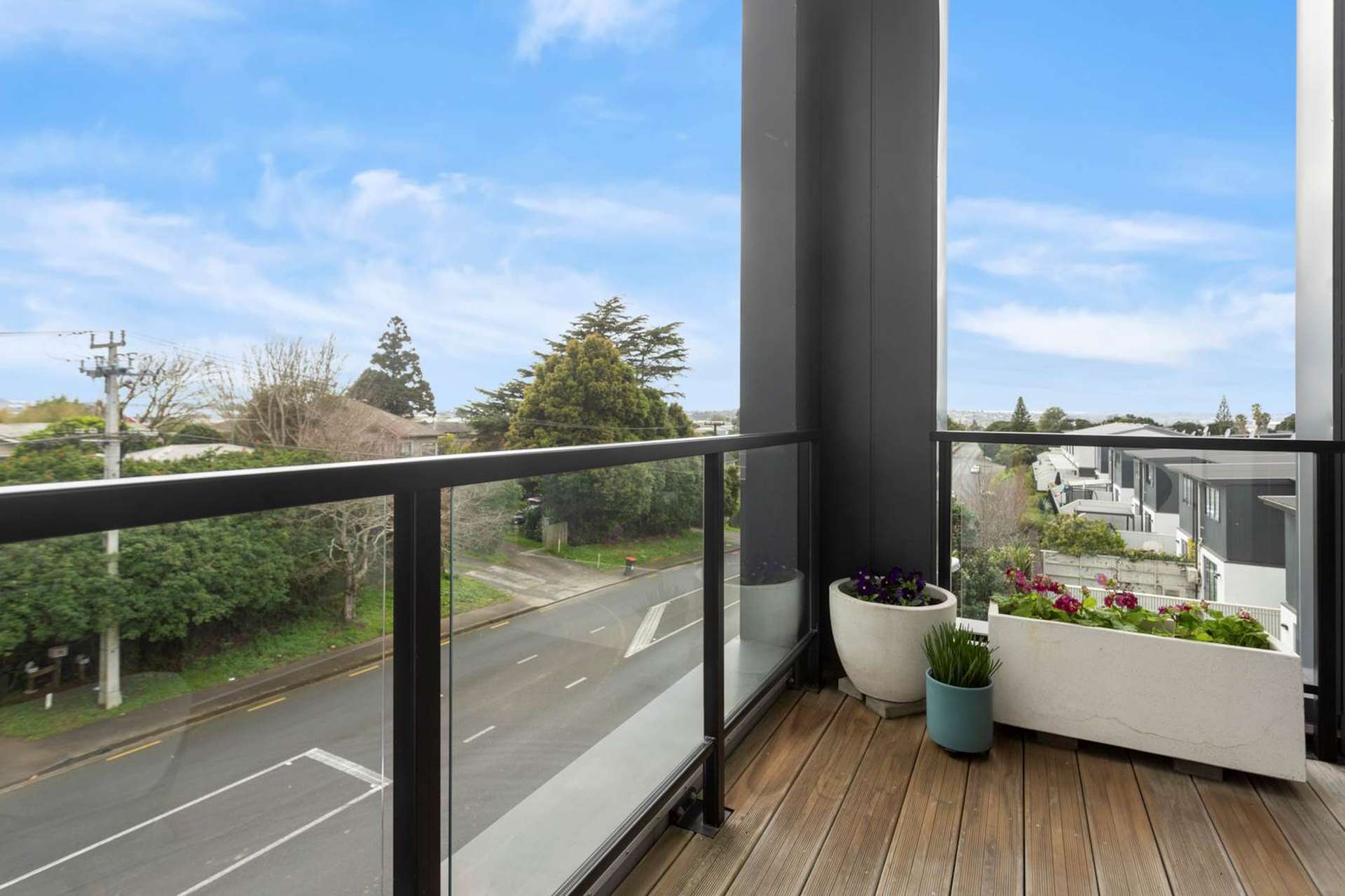 15/2 Tahuhu Road Mt Wellington_0