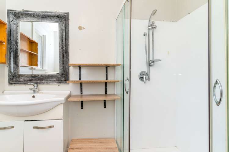 12 Corbett Street Green Island_24