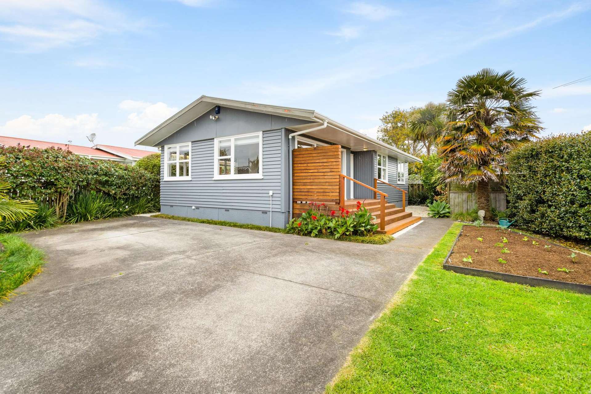 23 Clinton Avenue Te Atatu Peninsula_0