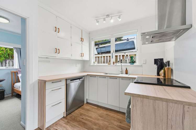 3/718 Beach Road Browns Bay_7