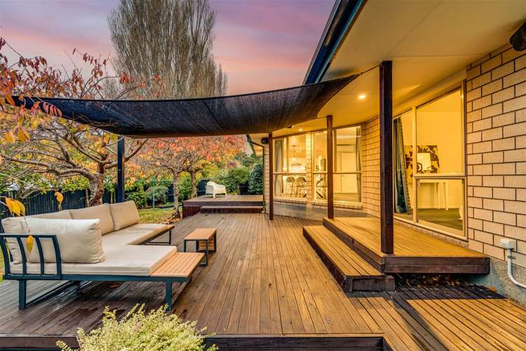 11 Gilders Grove Heathcote Valley_16