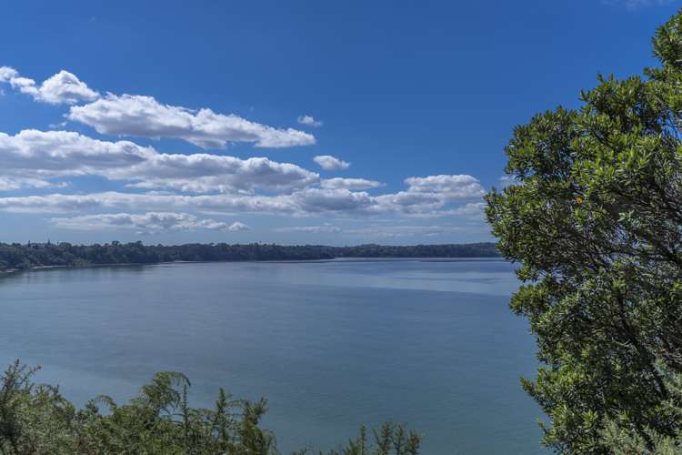 15 Opou Road Titirangi_21
