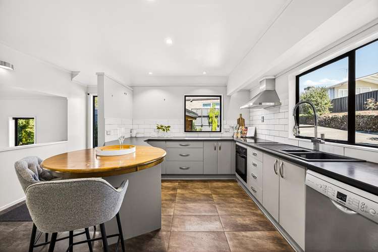 61A Jaemont Avenue Te Atatu South_4