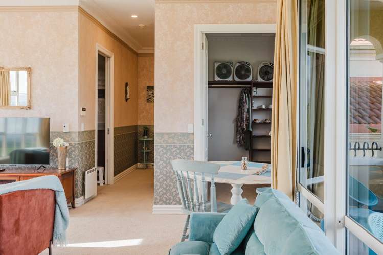 170 Foster Road Temple View_14