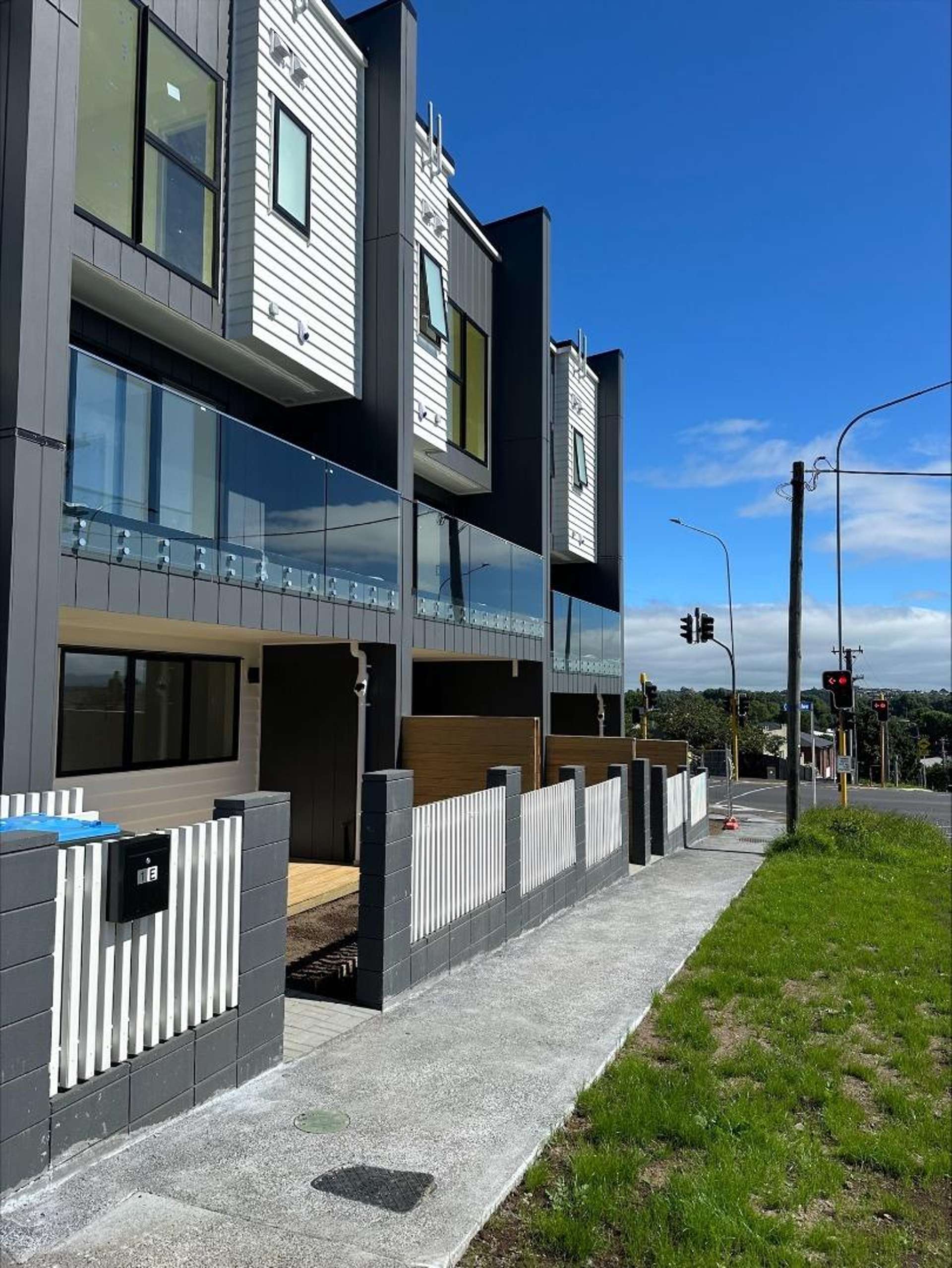 1D Scout Avenue Three Kings_0