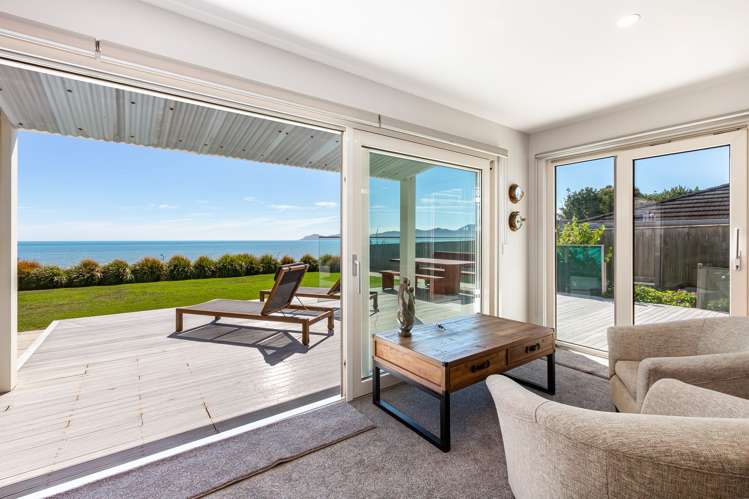96 The Esplanade Raumati South_13
