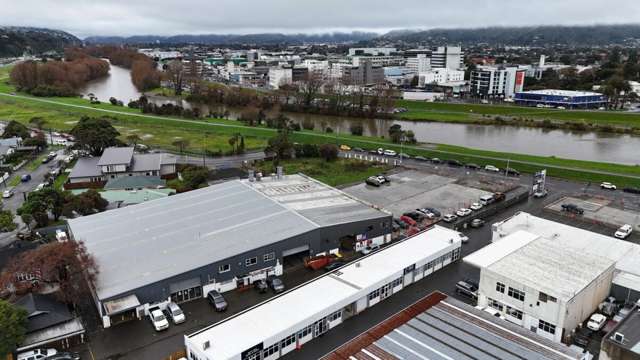 High Stud and Clear Span Warehouse