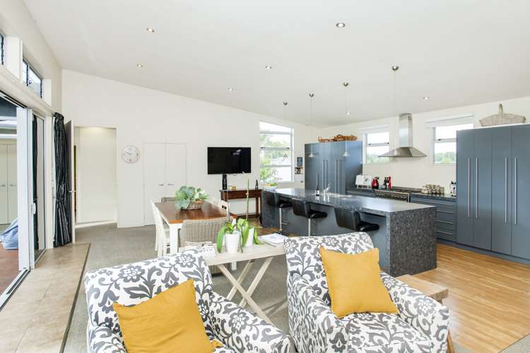 3 Joanne Street Lytton West_2