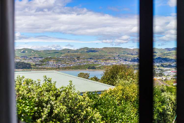 12A Hiwi Crescent Titahi Bay_13