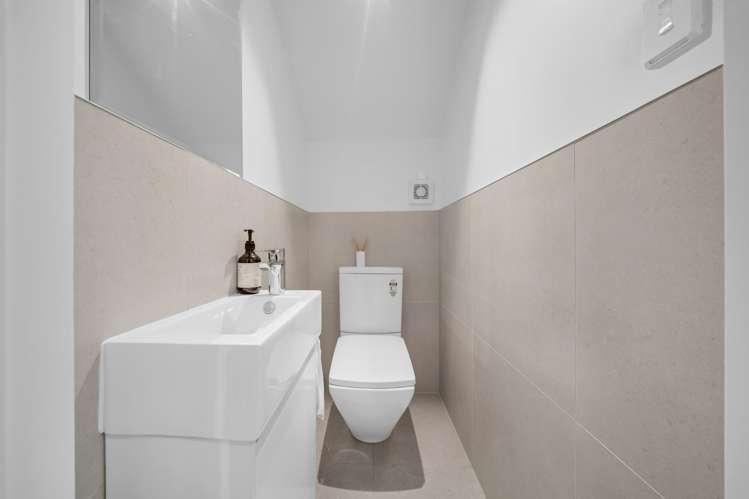 4 Manahau Lane Flat Bush_19