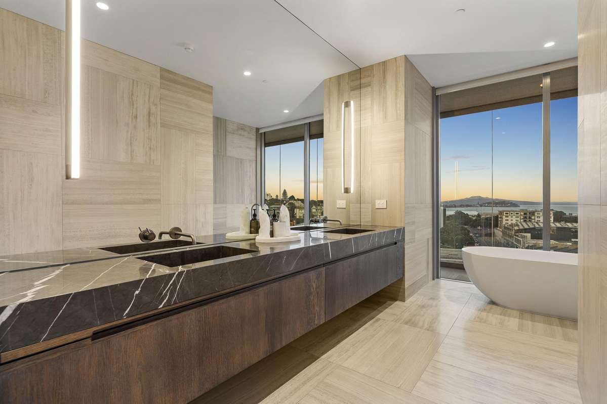 6A/2 Churton Street_3