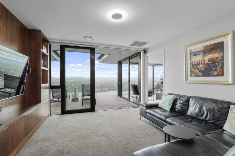 6 Swanton Drive Huntsbury_18