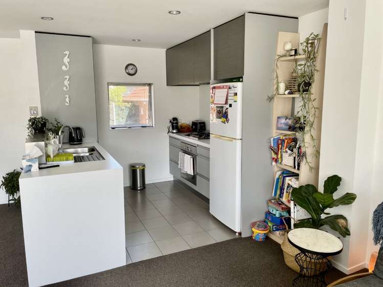 4/12 Agra Crescent 11509_4