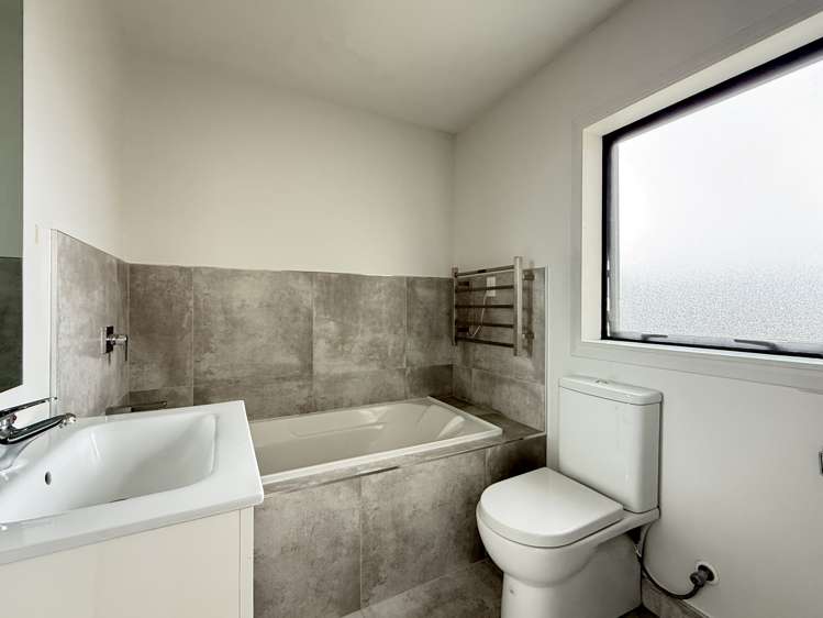 6 Kearns Drive Hobsonville_16