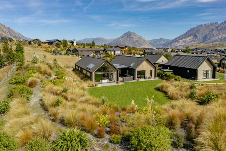 3 Chimney Lane Jacks Point_2