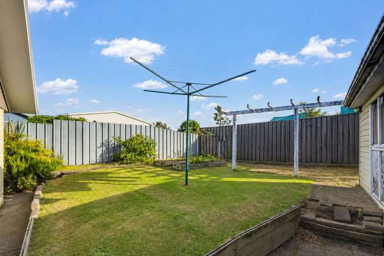 3 Joanna Place Deanwell_26