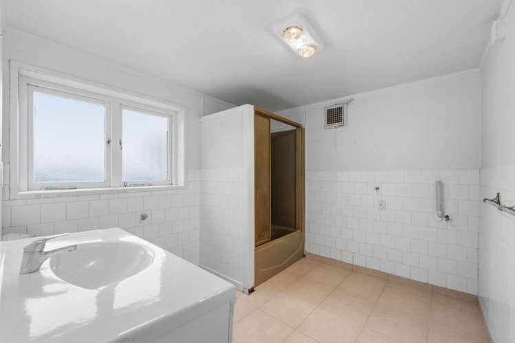 481 Mount Albert Road Three Kings_23