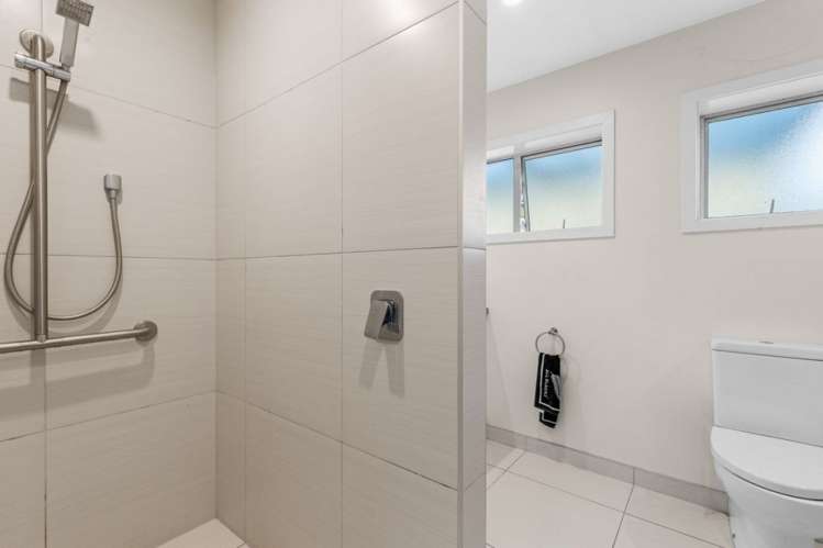 140 Charles Street Blenheim Central_11