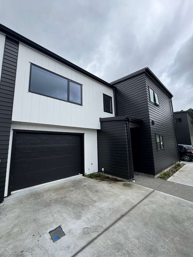 Modern 3BR Home in Wainuiomata!