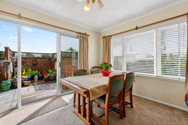 16 Duke Avenue Pukekohe_3