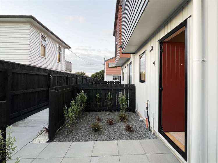 4/17 Rewarewa Road Te Atatu Peninsula_13