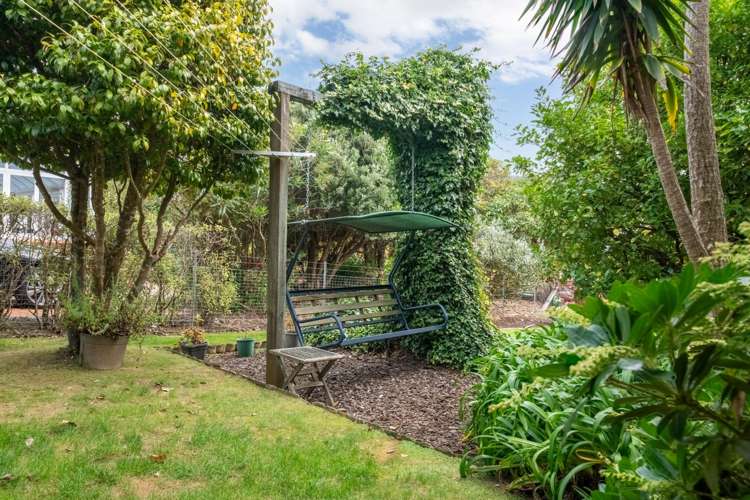 64 Taylor Terrace Tawa_16