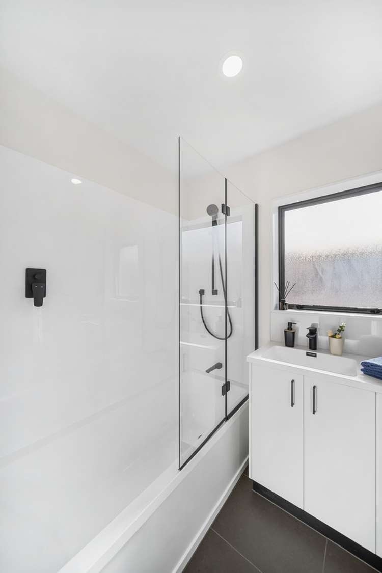 8 Alderson Lane Favona_6