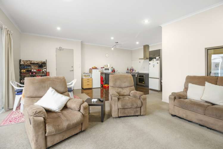 211/132 Stancombe Road Flat Bush_1