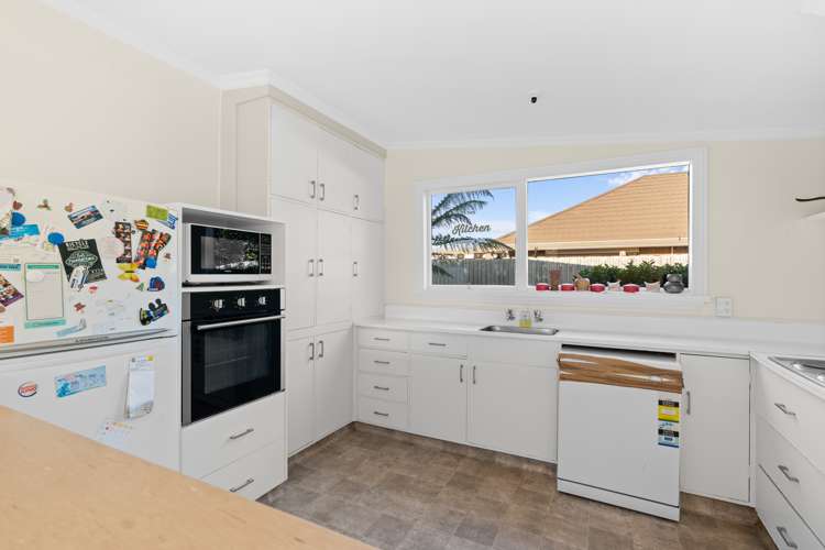 2/48 Awatea Road Hornby_5