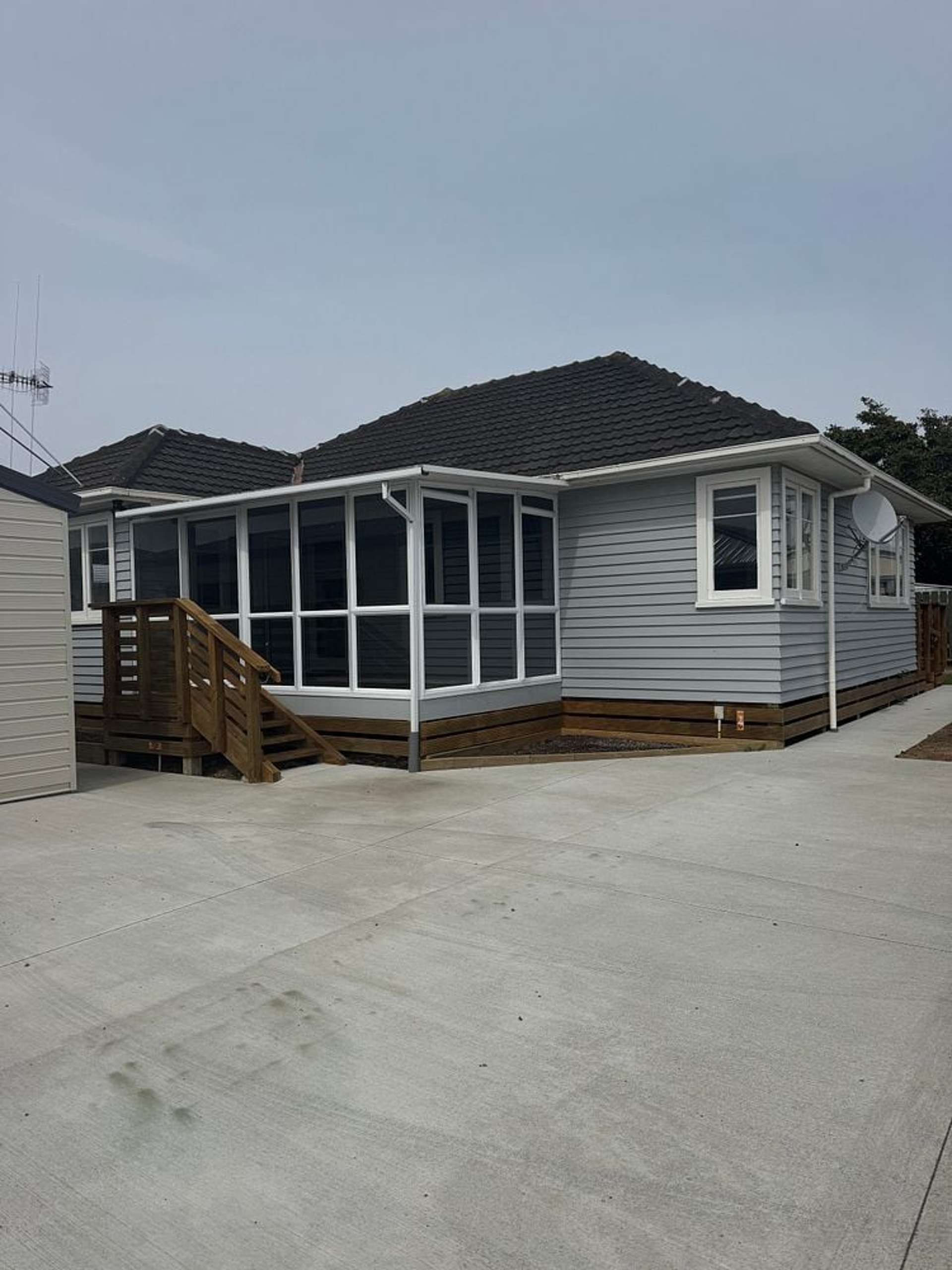 616A Queen Street East Levin_0