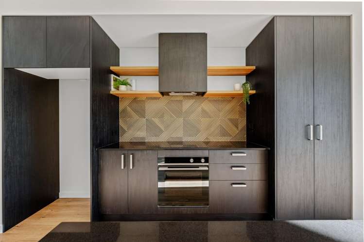 101 Wooing Tree Avenue_4