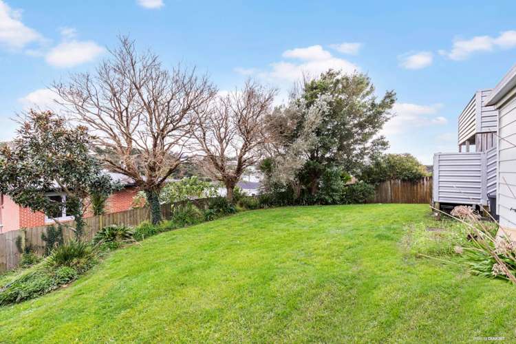 652 Beach Road Browns Bay_23