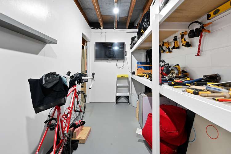 12 Resthill Crescent Glenview_23