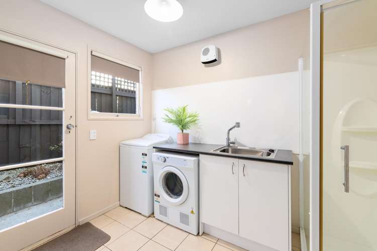 18 Delaware Crescent Russley_17