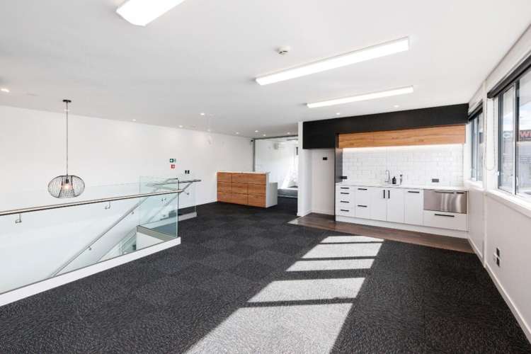 656 Tremaine Avenue Milson_12