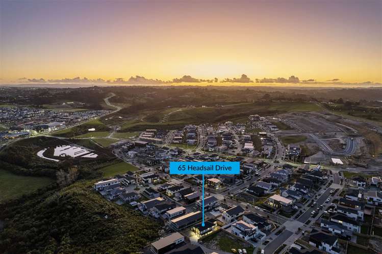 65 Headsail Drive Long Bay_24