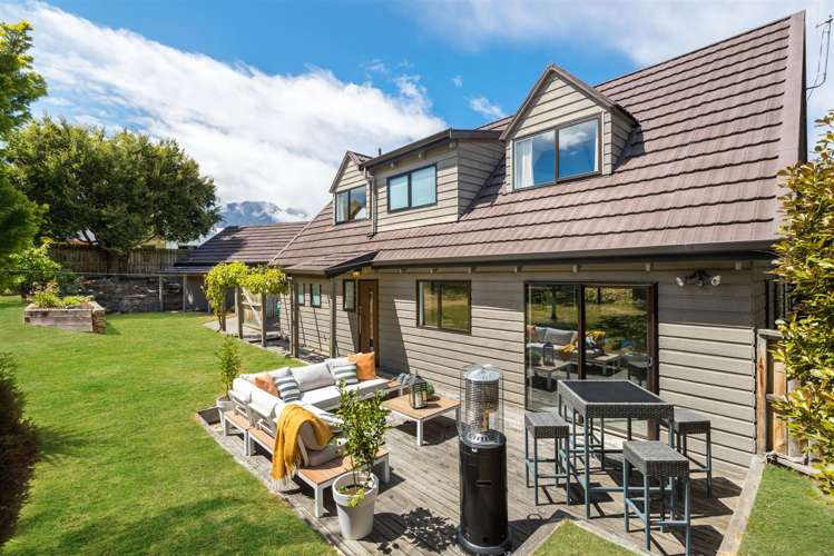 9 Larch Court Kelvin Heights_21